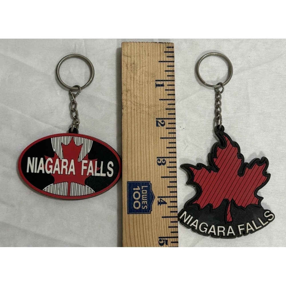Lot of 2 Niagara Falls Souvenir Keyring Soft Rubber
